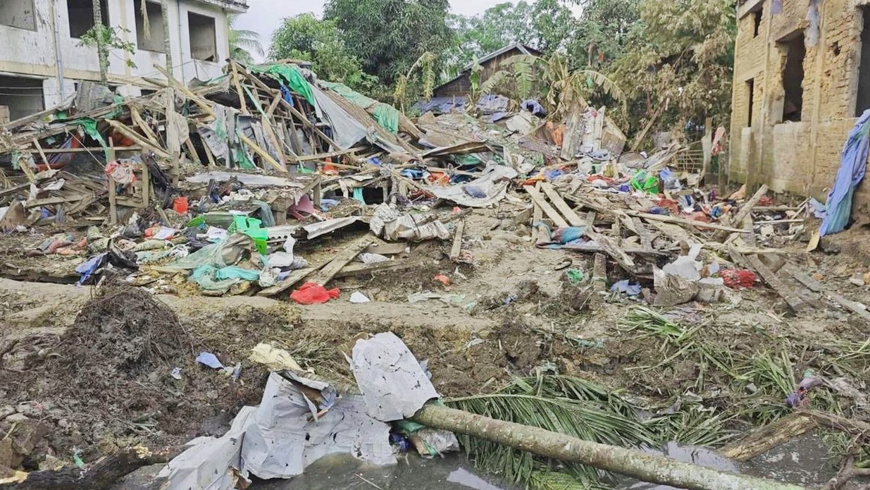 মিয়ানমারে স্কুলে জান্তার বিমান হামলা, কমপক্ষে নিহত ১৯ শিক্ষার্থী